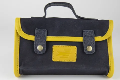 Trousse bleu / jaune musée postal