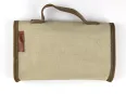 Vue 2 – Trousse Beige